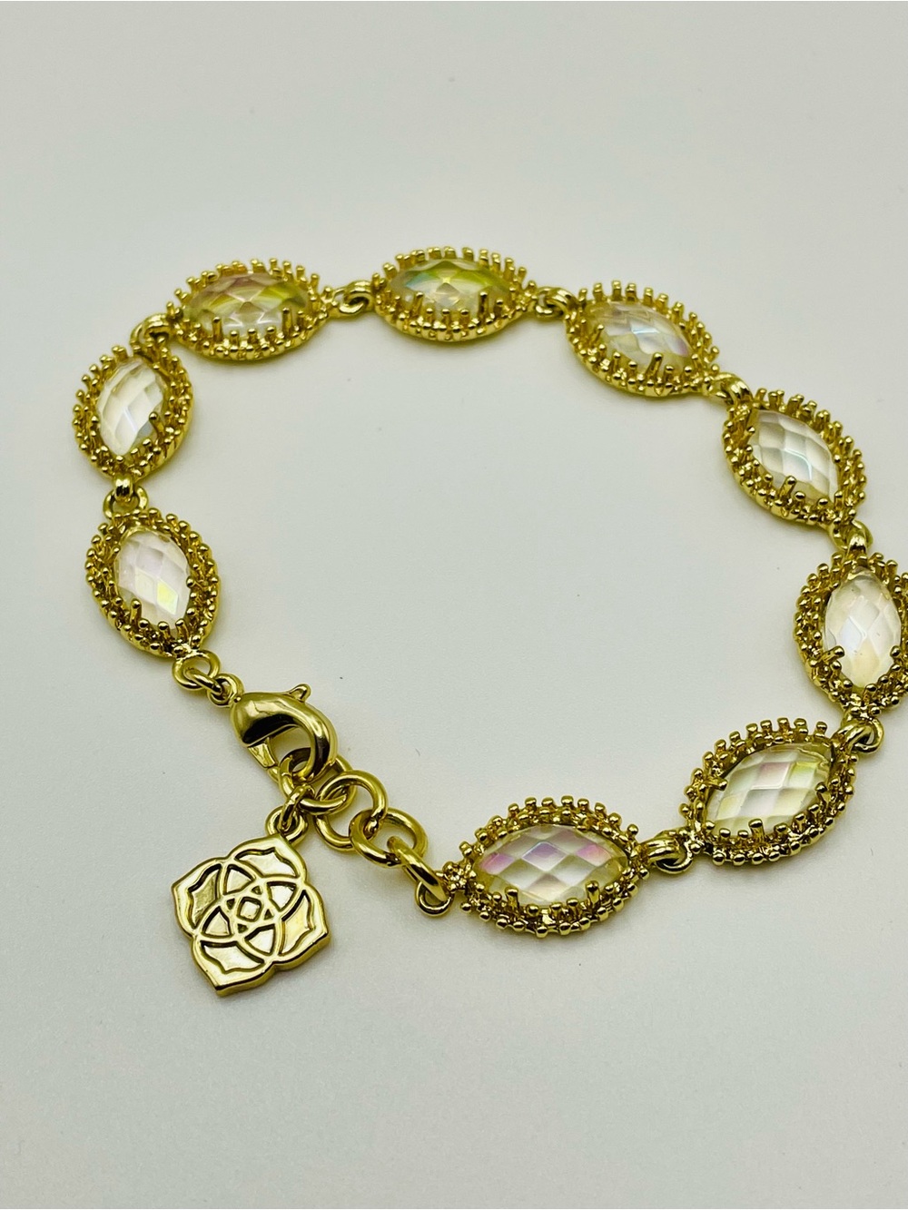 Kendra Scott Gold-Tone Bracelet w/ Iridescent Crystal Marquise Stones.  7 1/2 in